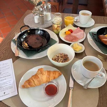 Hotel Haus Friedrichsburg 3*